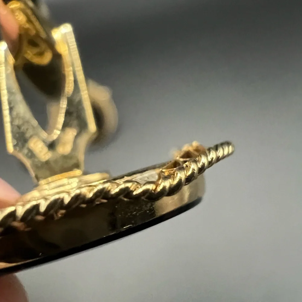 Vintage Swank Intagilo Carved Knight/Roman/Spartan Cufflinks and Tie Tack Set - Picture 7 of 7